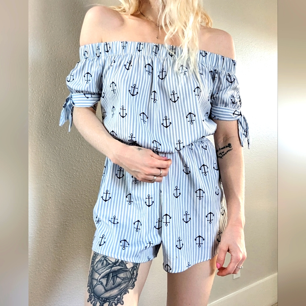 Off shoulder romper